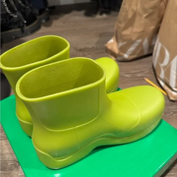 Bottega Veneta Lime Green Ankle Boots - Picture 10 of 10
